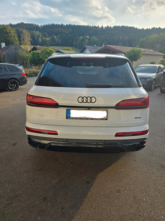Audi Q7 2023