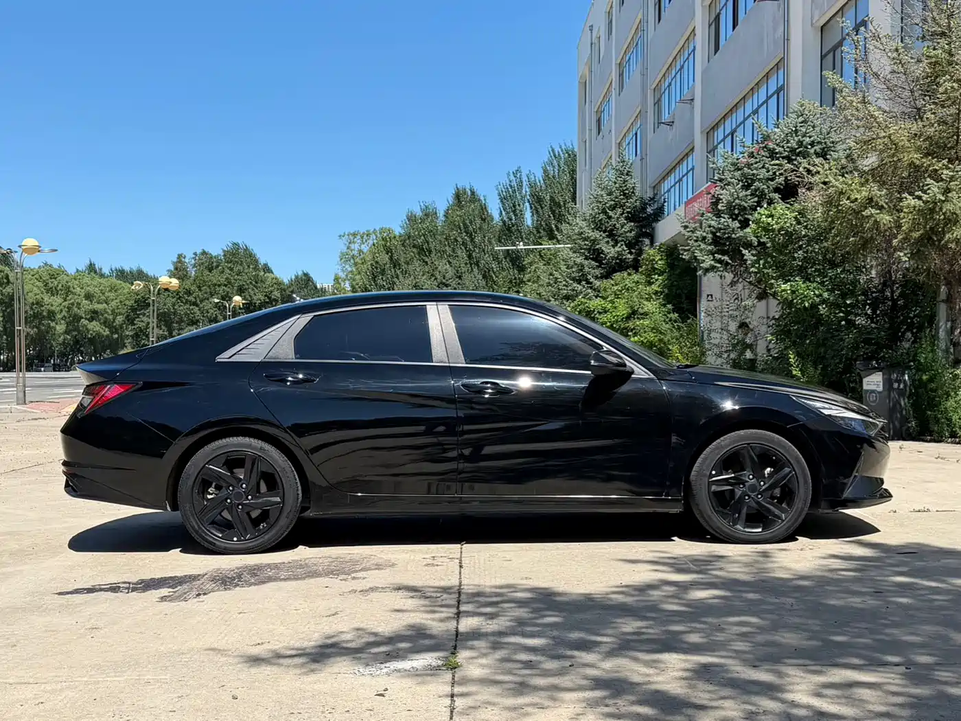 Hyundai Elantra 2022