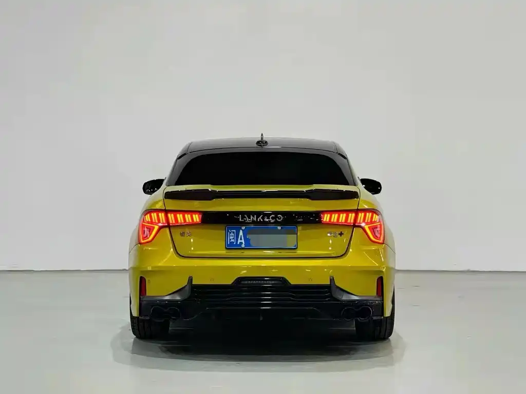 Lynk & Co 03 2021