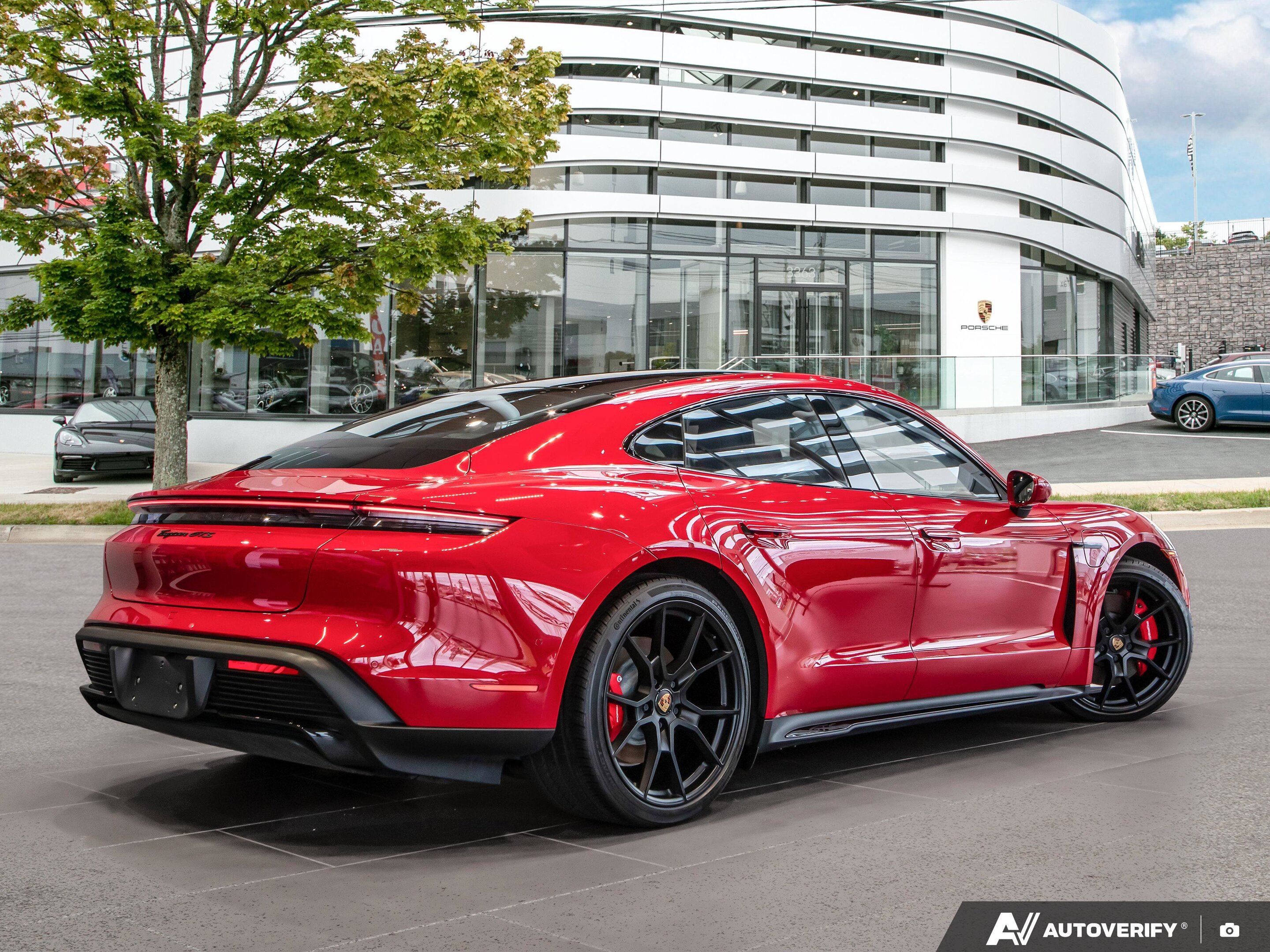 Porsche Taycan 2024