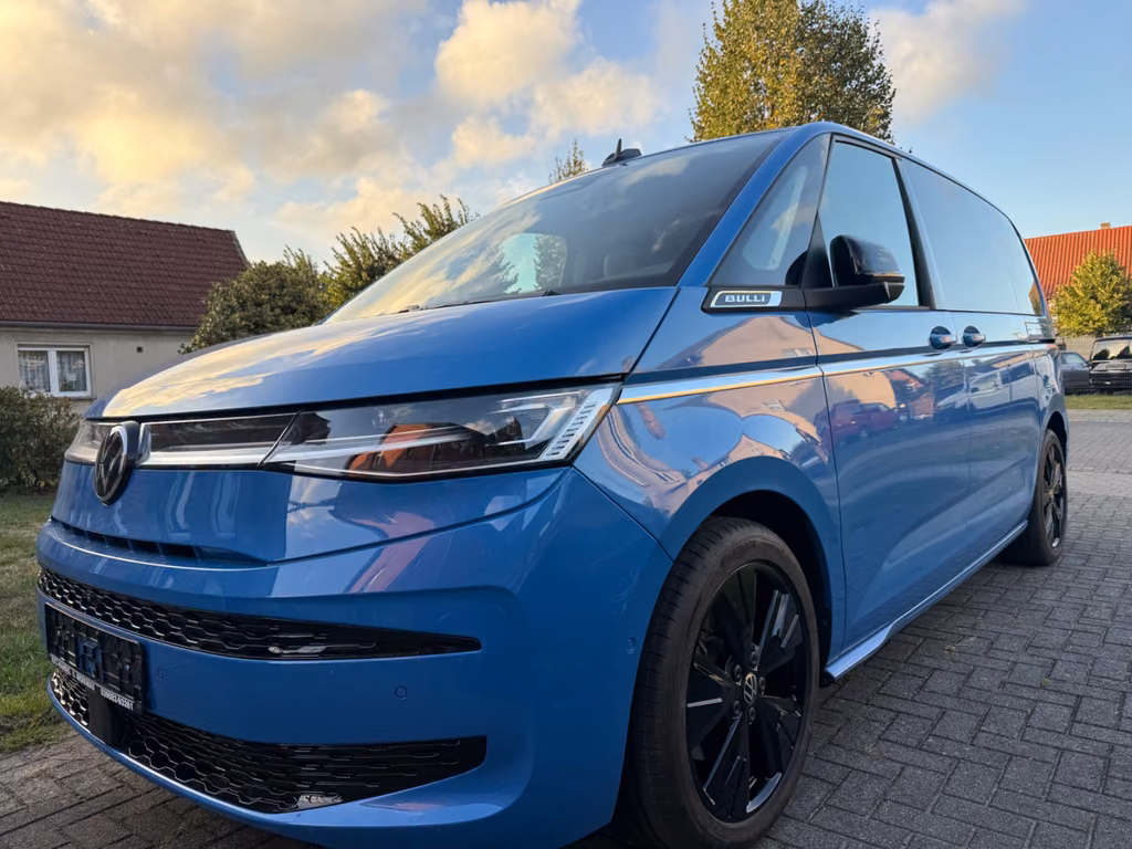 Volkswagen T7 MULTIVAN 2025