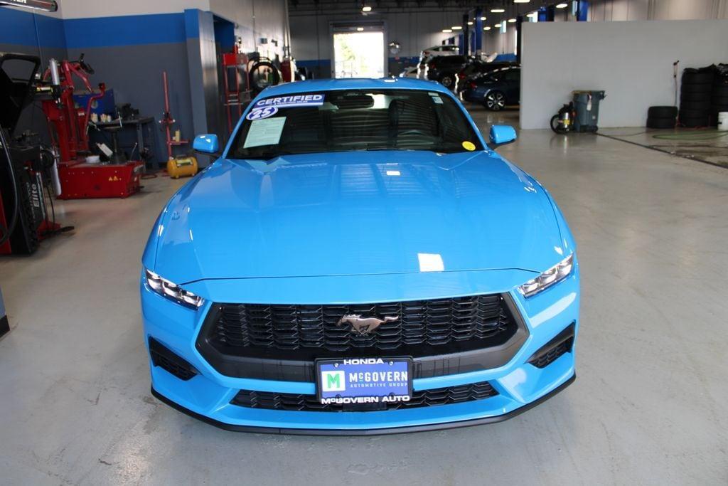 Ford Mustang 2025