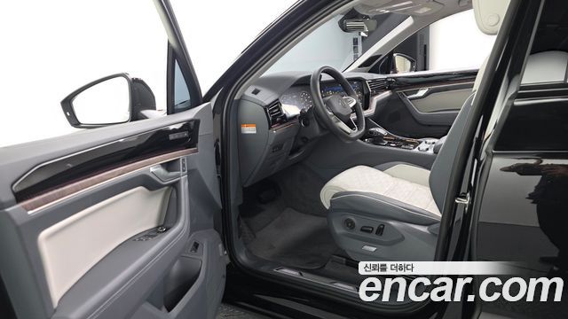 Volkswagen Touareg 2025