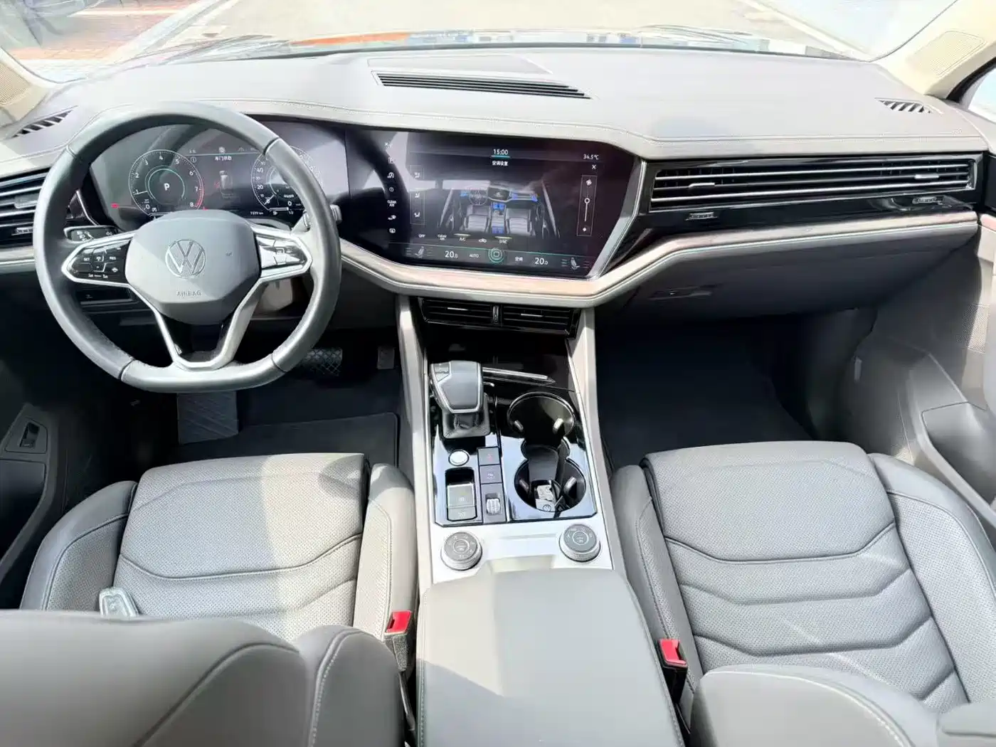 Volkswagen Touareg 2025