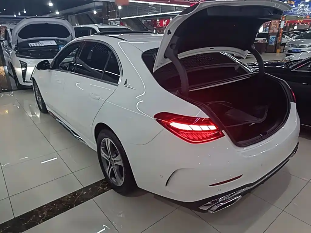Mercedes-Benz C-Класс 2023