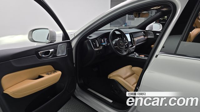 Volvo XC60 2021