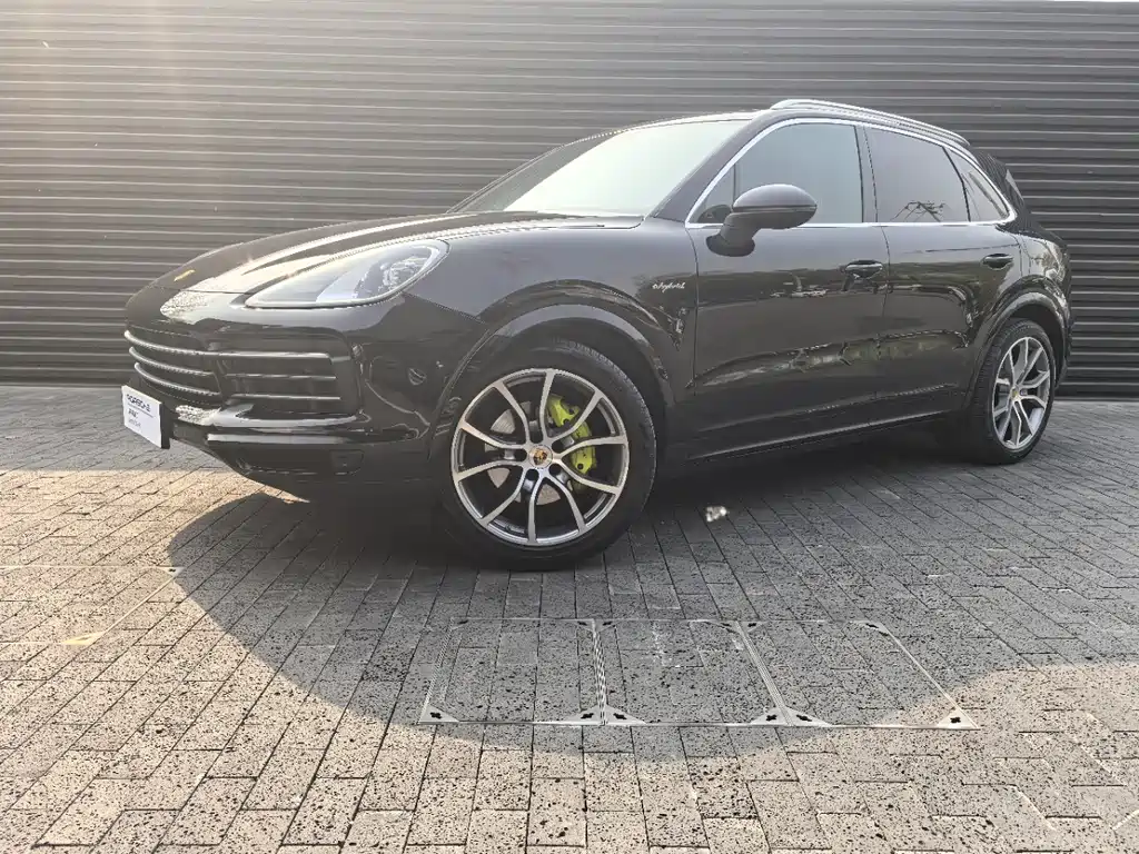 Porsche Cayenne 2022