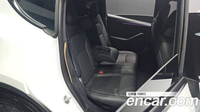 Tesla Model Y 2026