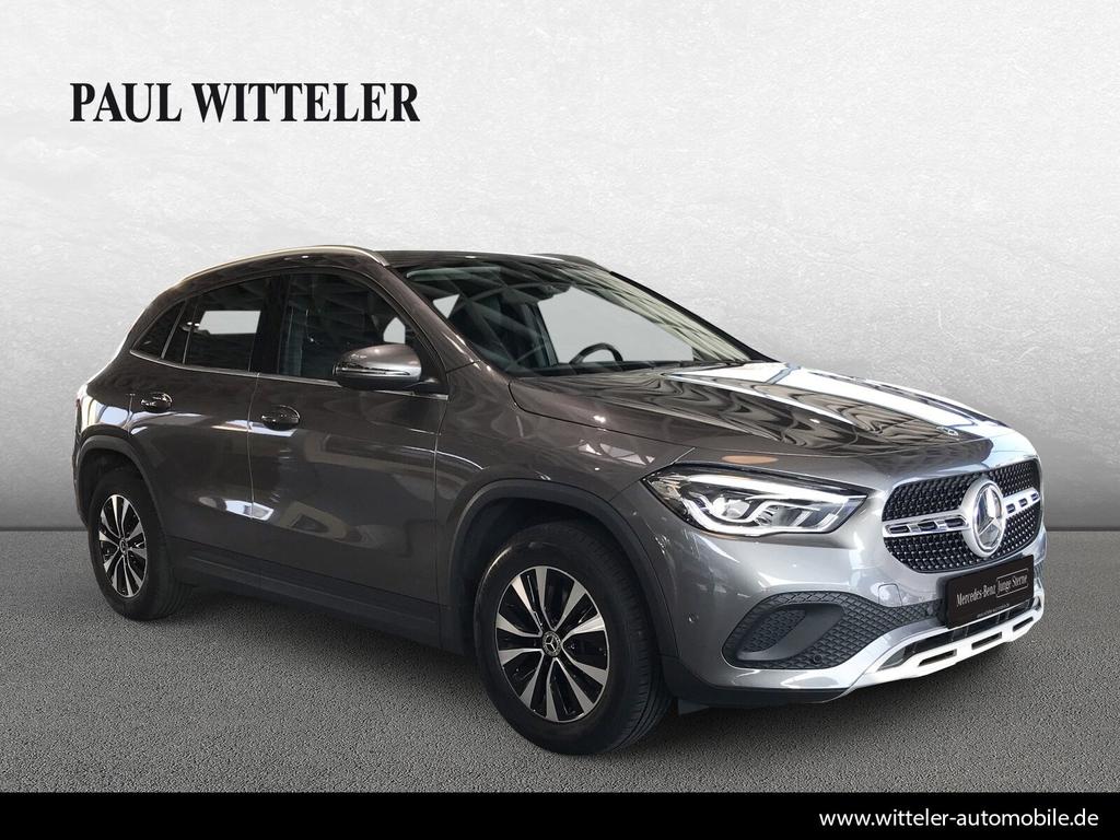 Mercedes-Benz GLA 200 2022