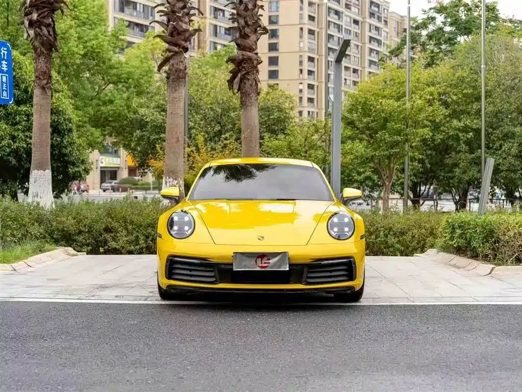 Porsche 911 2021