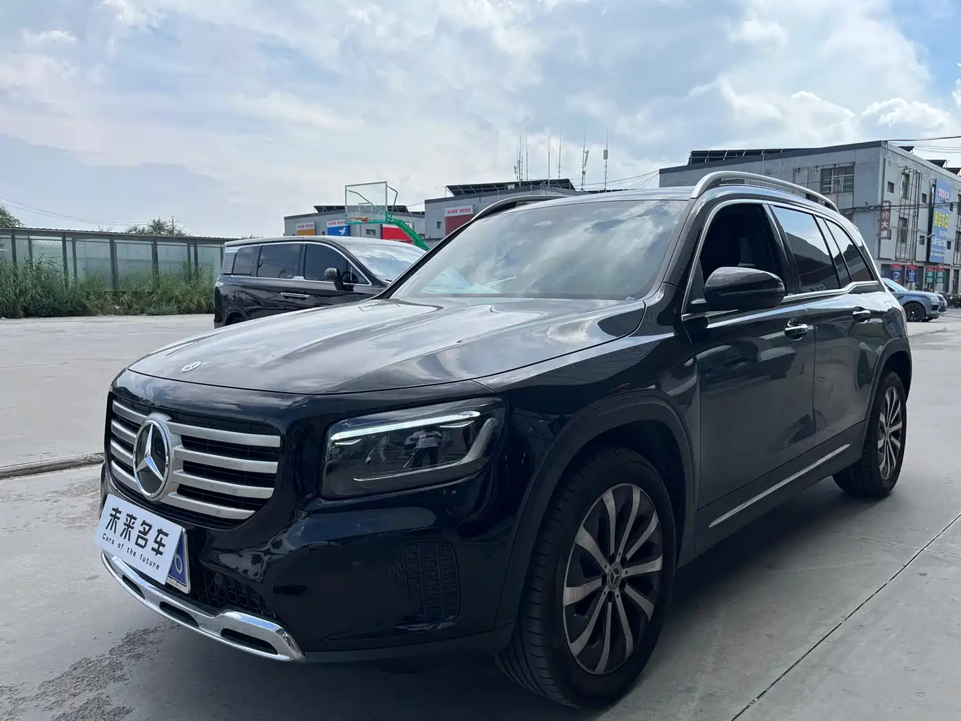 Mercedes-Benz GLB 2025