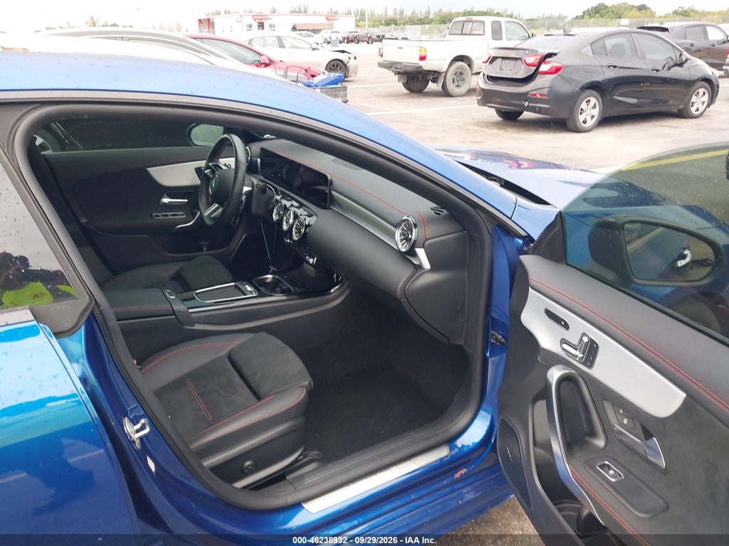 Mercedes-Benz CLA 2025