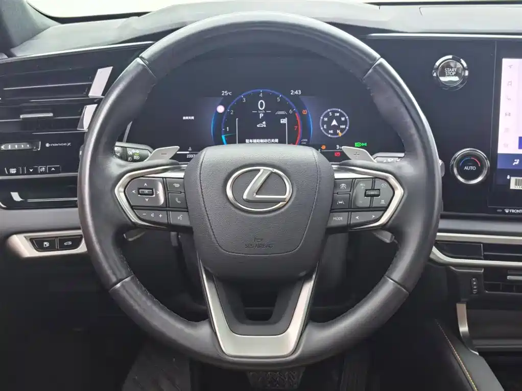 Lexus RX 2025
