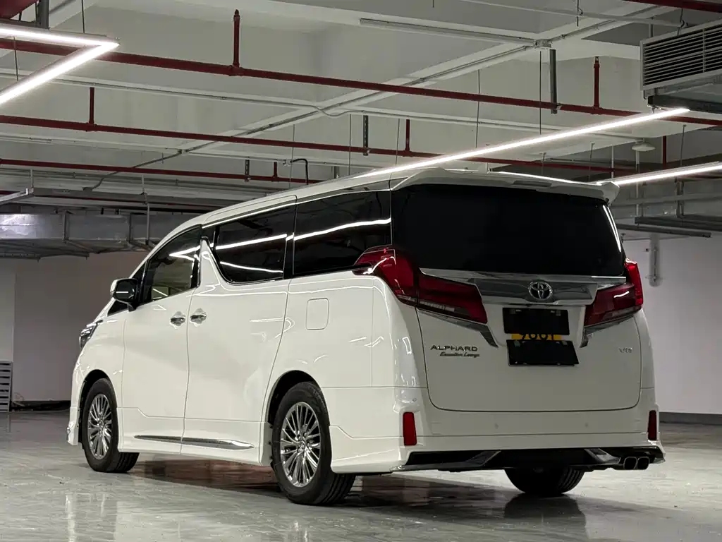 Toyota Alphard 2023