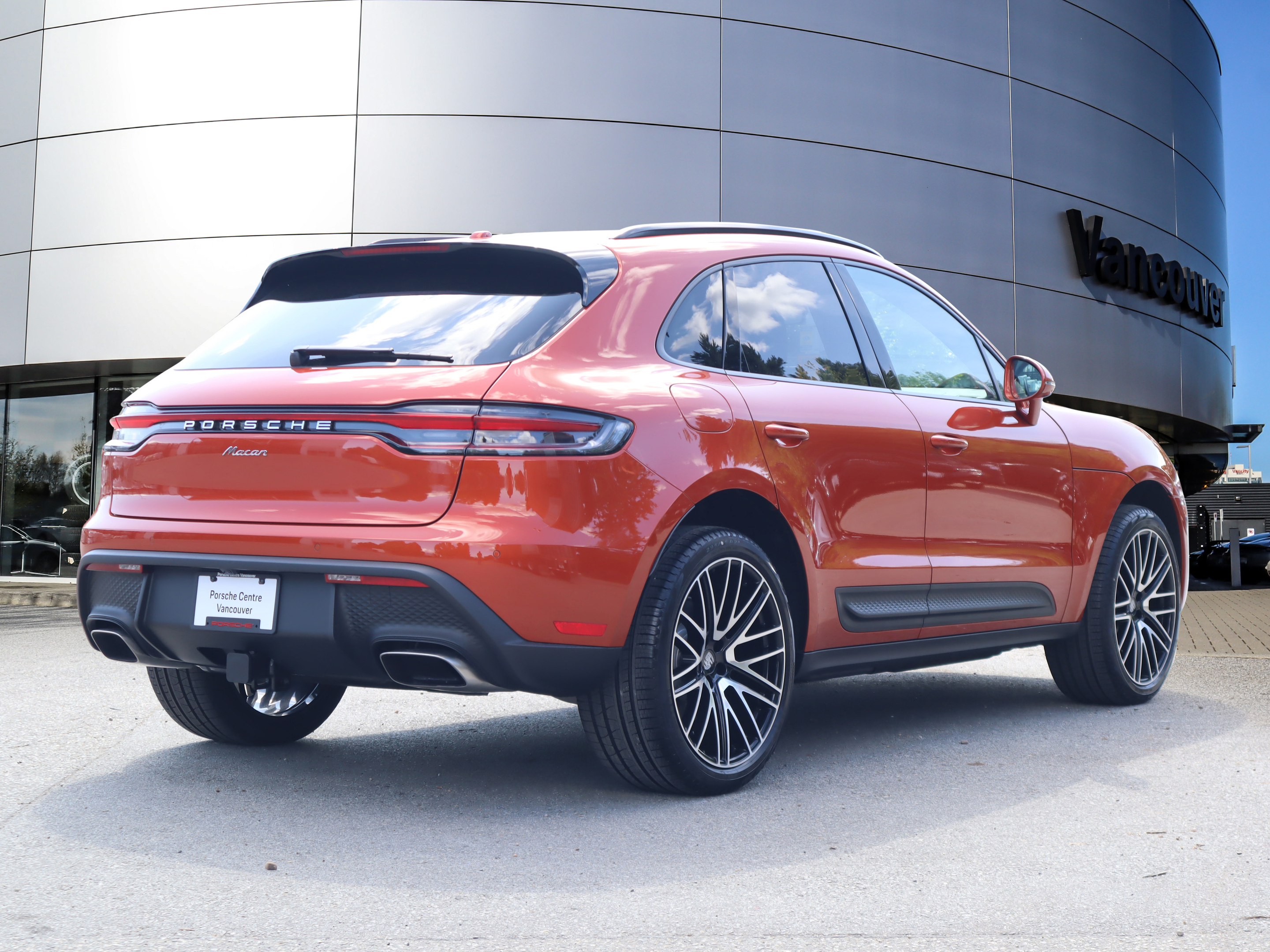 Porsche Macan 2025