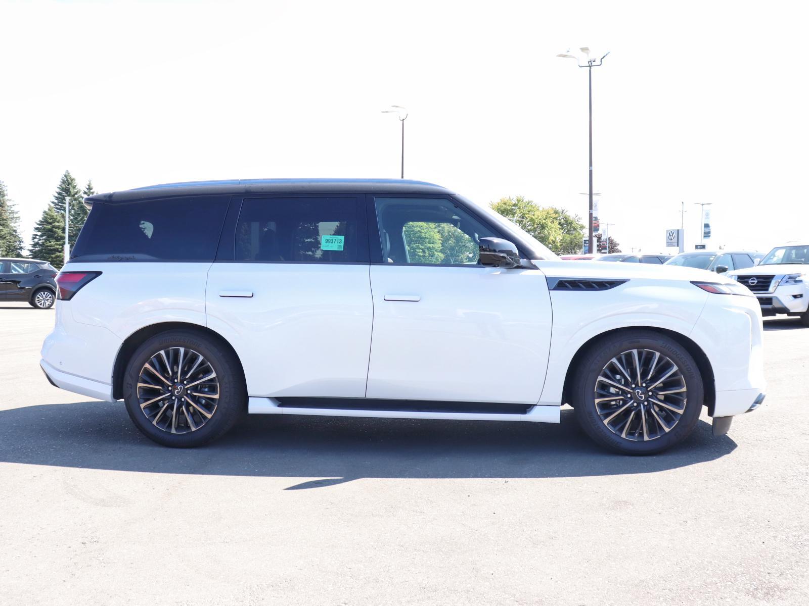 Infiniti QX80 2025