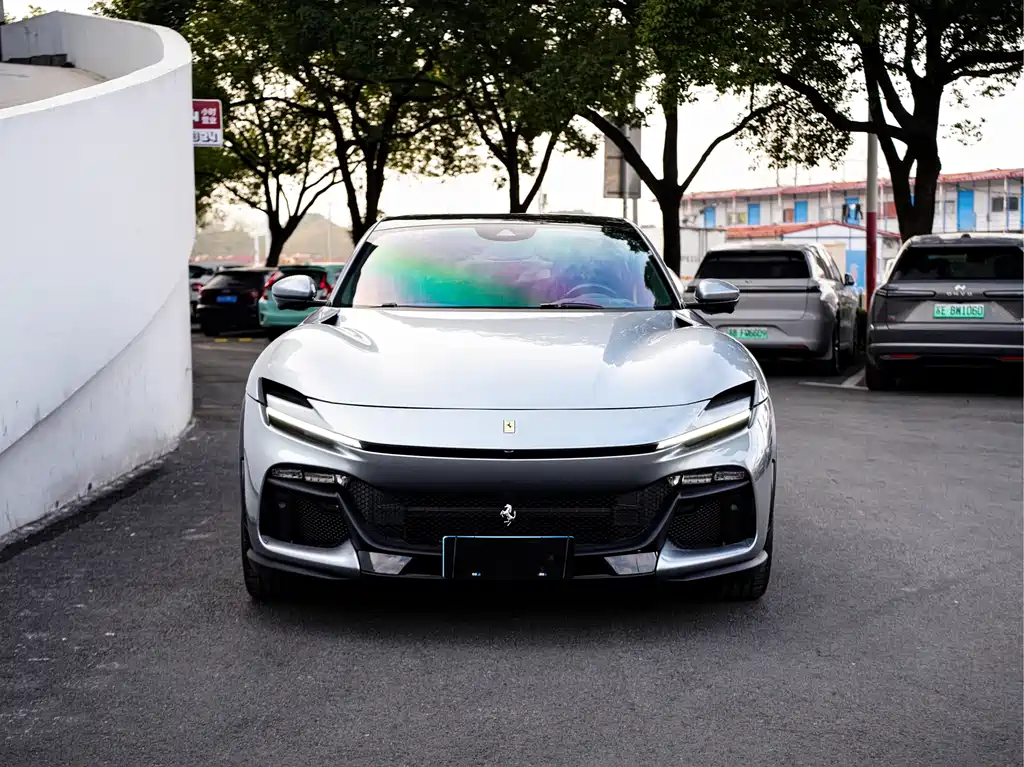 Ferrari Purosangue 2024