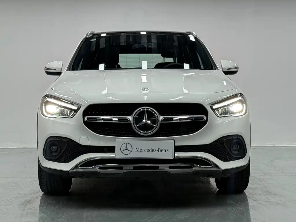 Mercedes-Benz GLA 2021