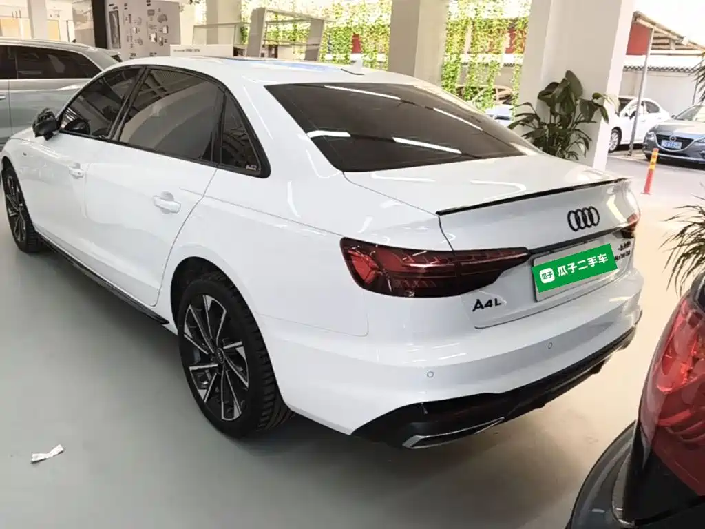 Audi A4 2024