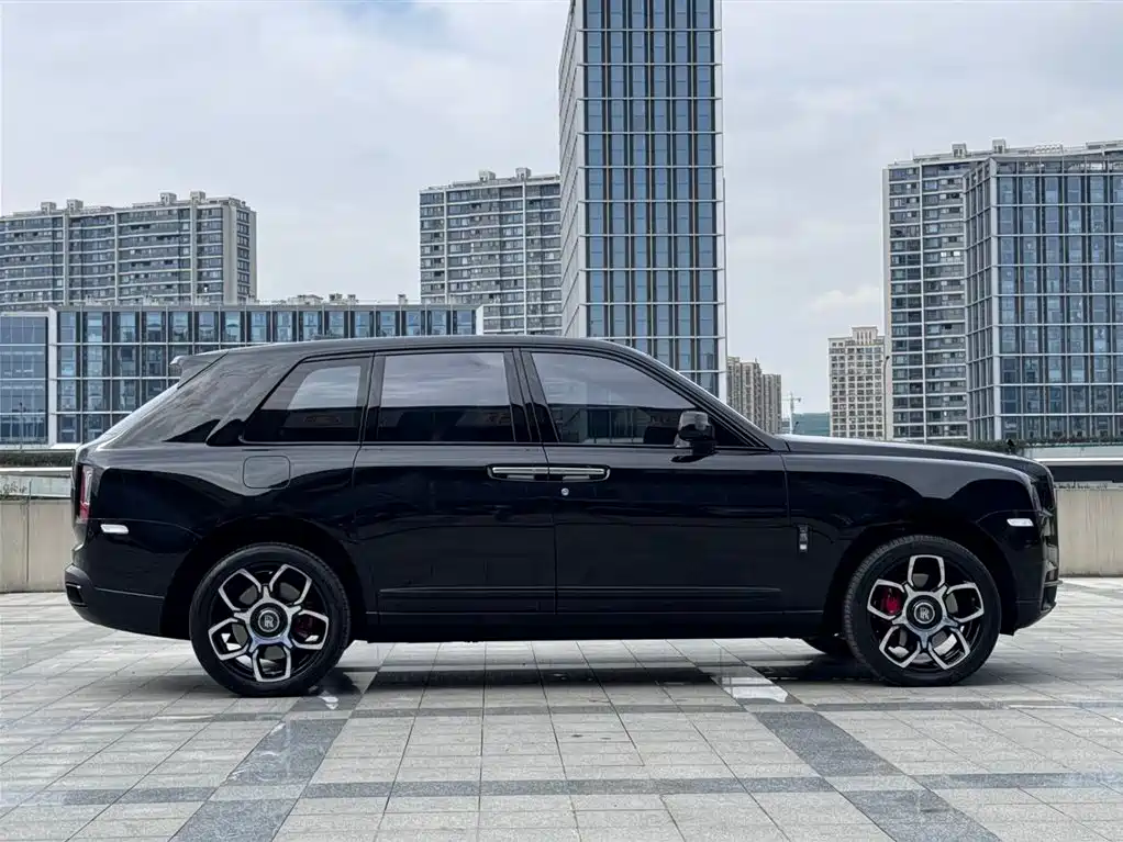 Rolls-Royce Cullinan 2020