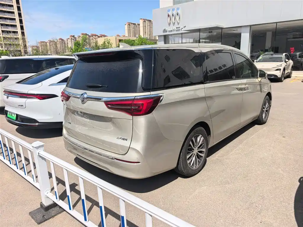 Buick GL8 2022