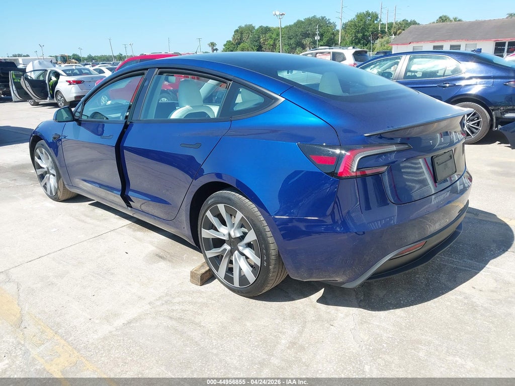 Tesla Model 3 2025