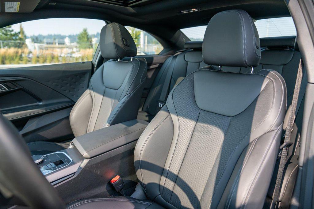 BMW 230 2023