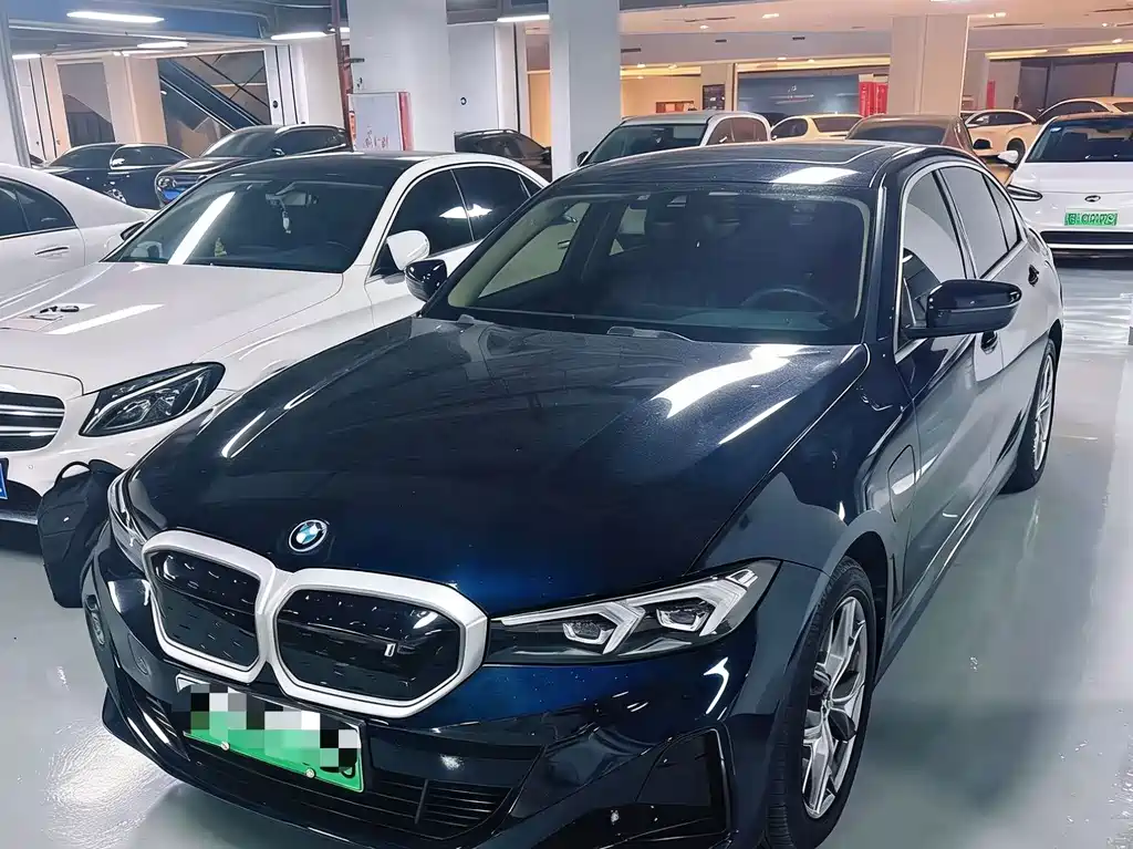 BMW i3 2023