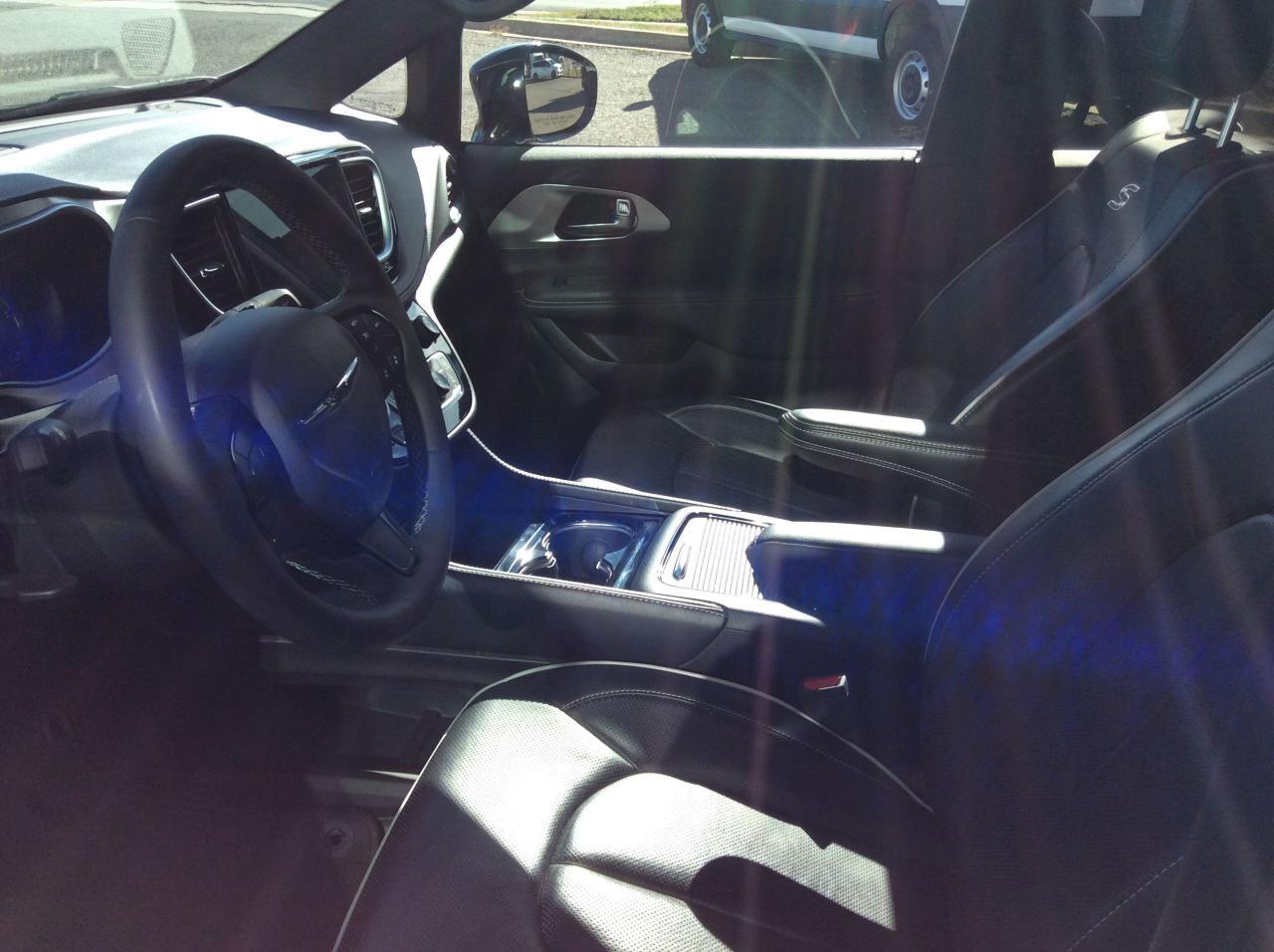 Chrysler Pacifica 2024