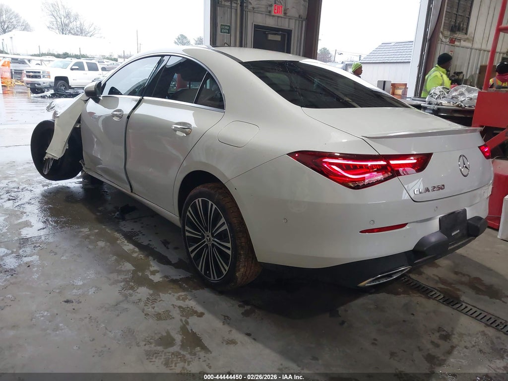 Mercedes-Benz CLA 2022