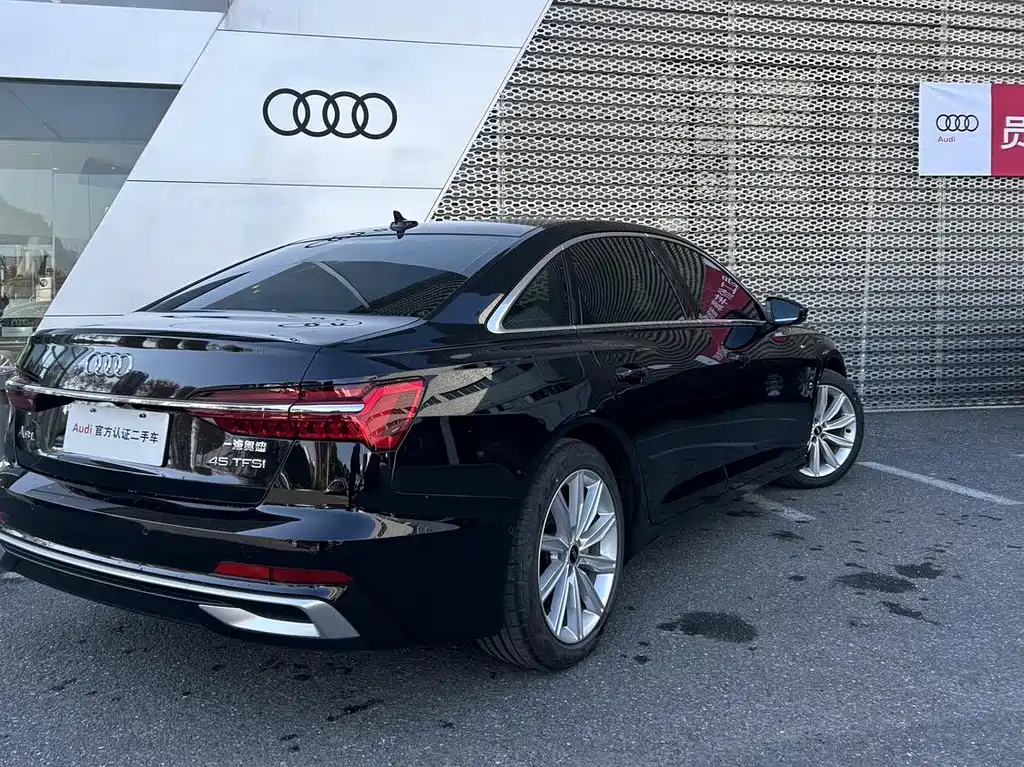 Audi A6 2024