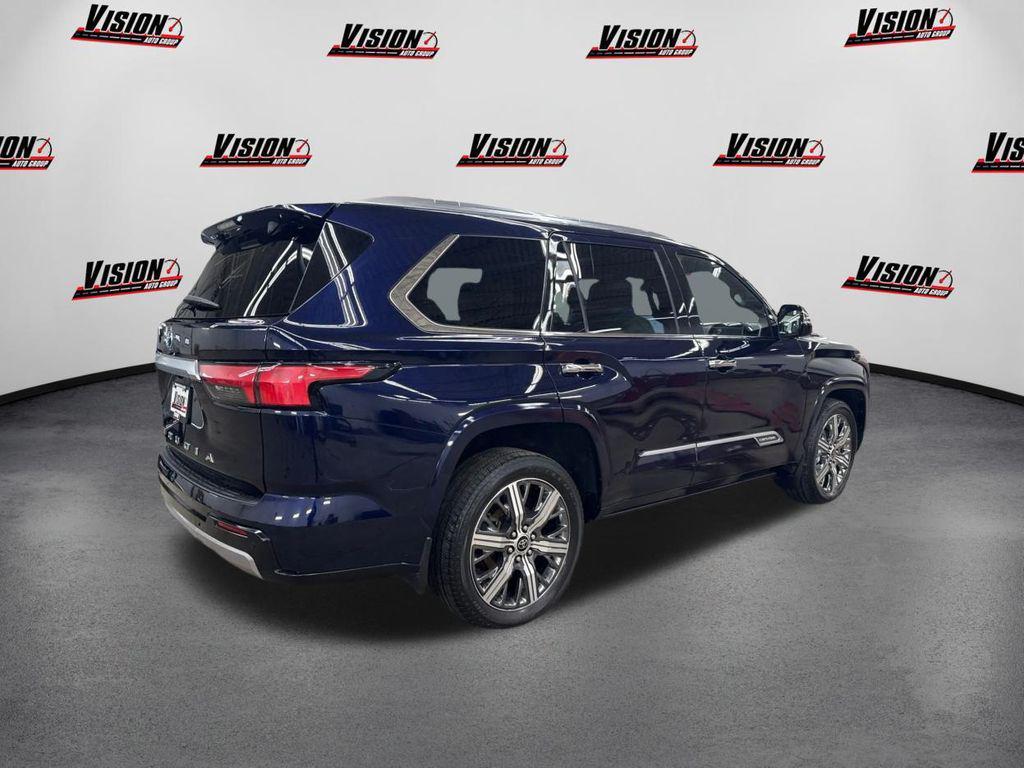 Toyota Sequoia 2023