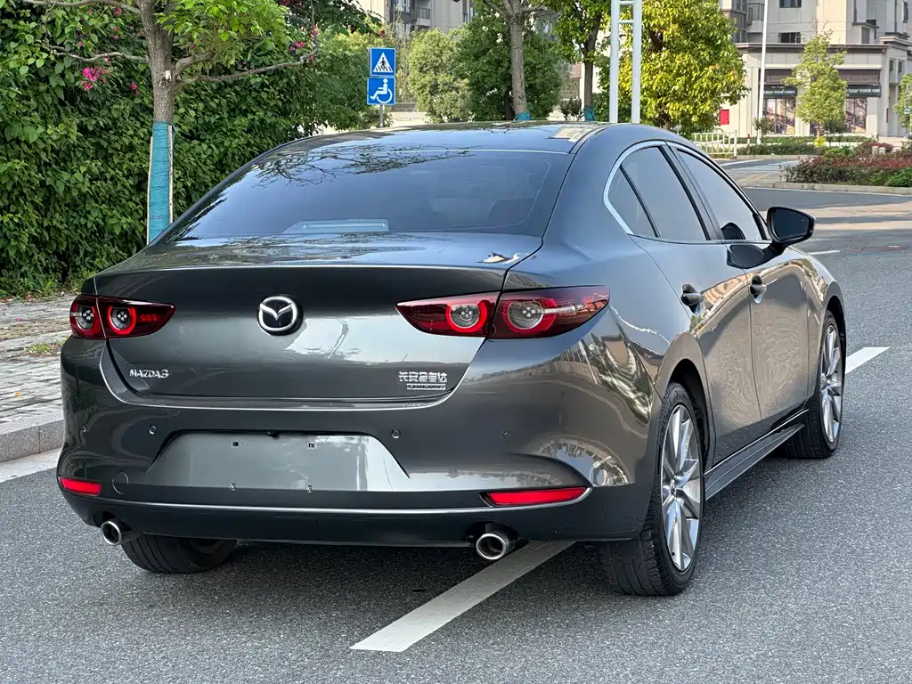 Mazda 3 2021