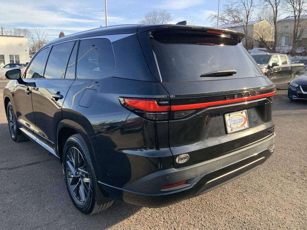 Lexus TX 2025