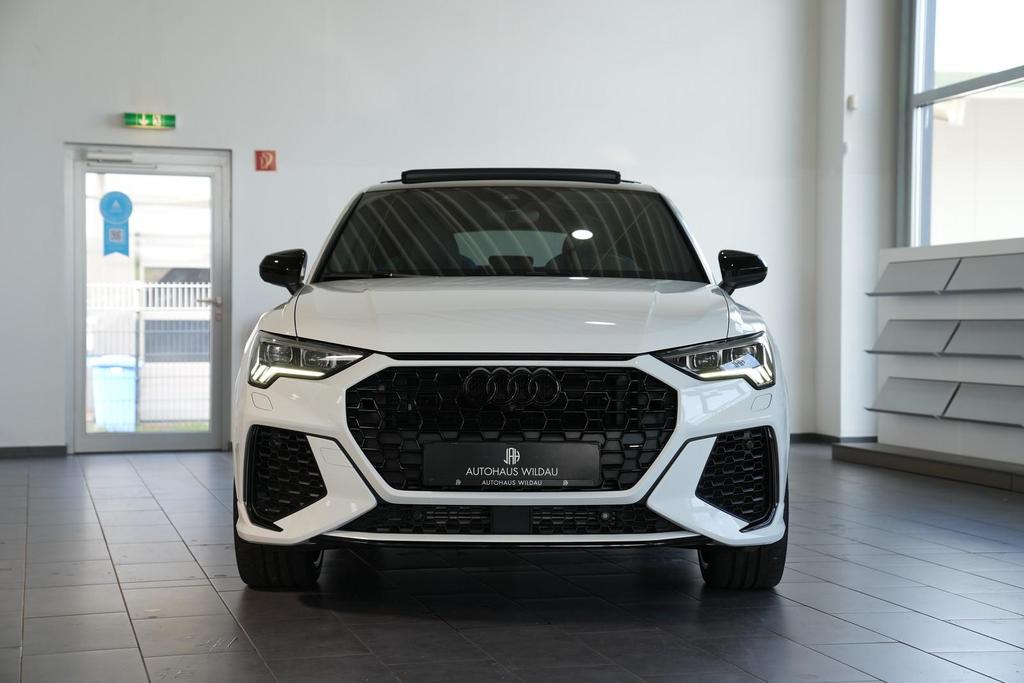 Audi RSQ3 2023