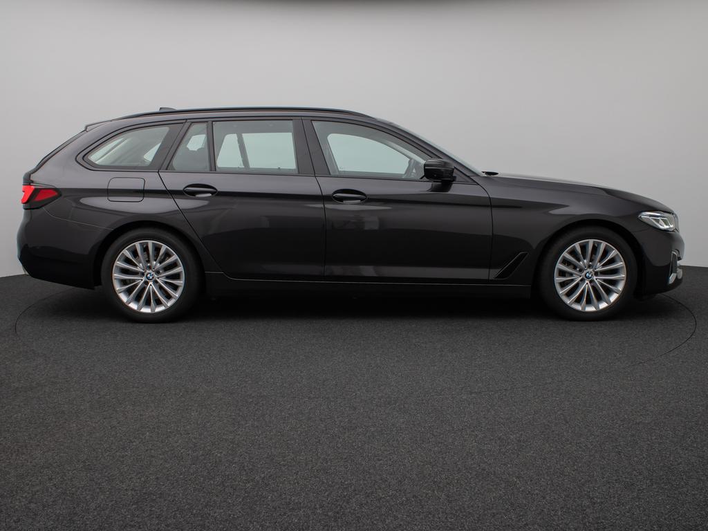 BMW 530 2023