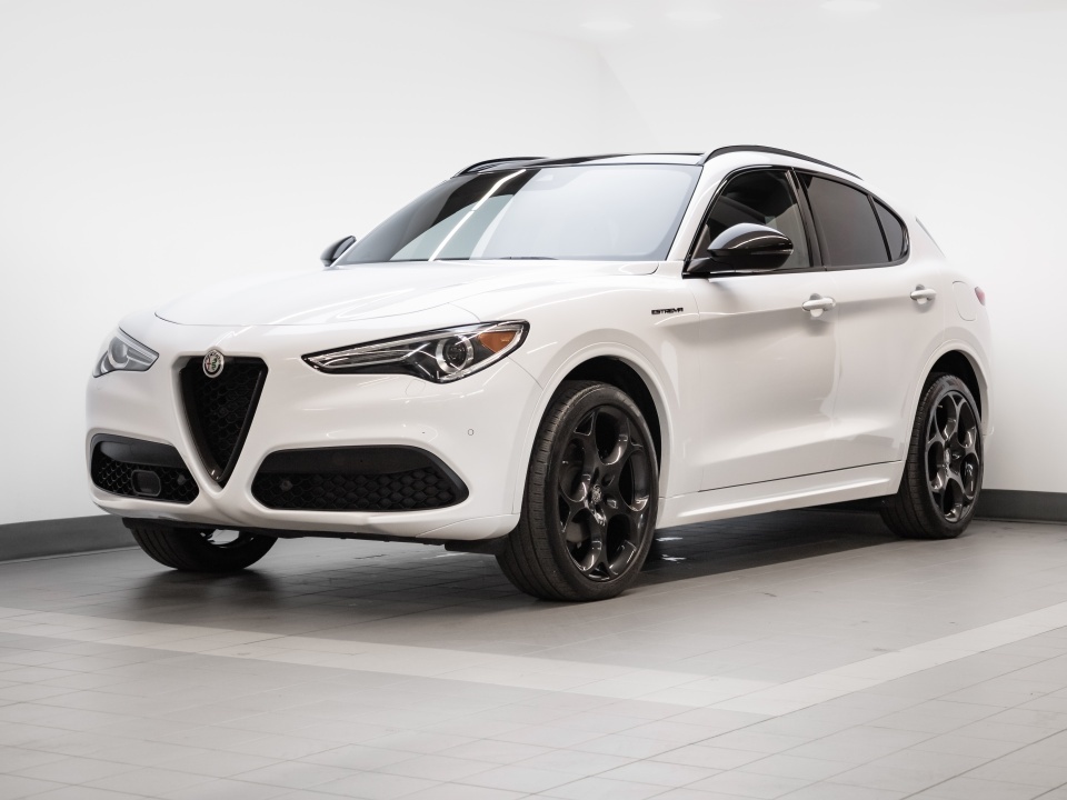 Alfa Romeo Stelvio 2023