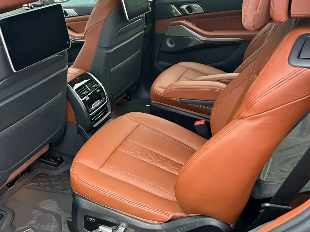 BMW X7 2022