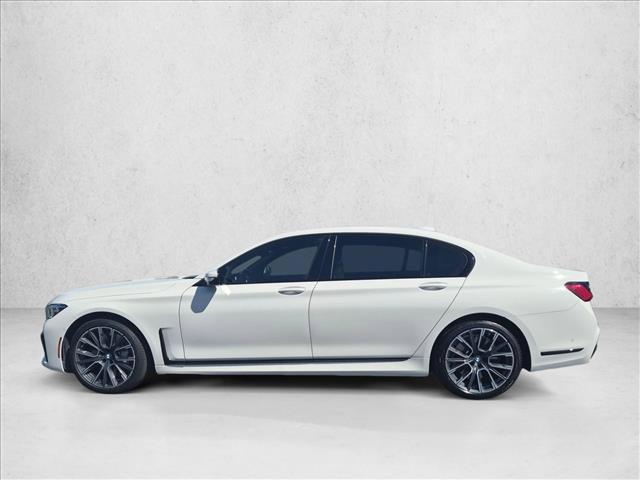 BMW 750 2021