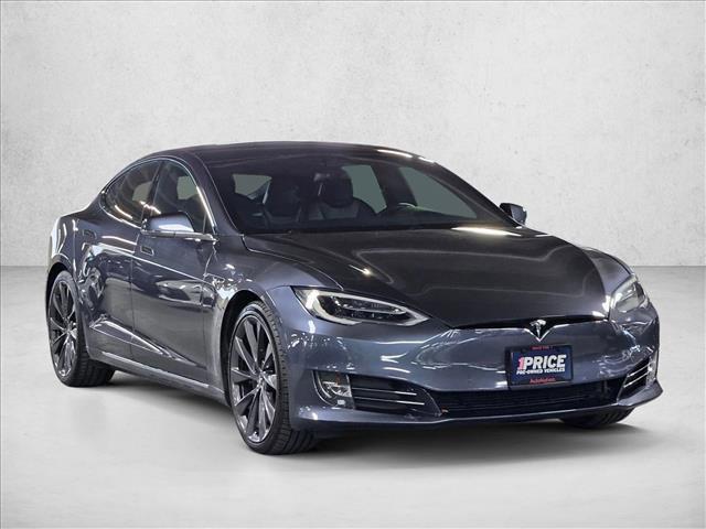 Tesla Model S 2021