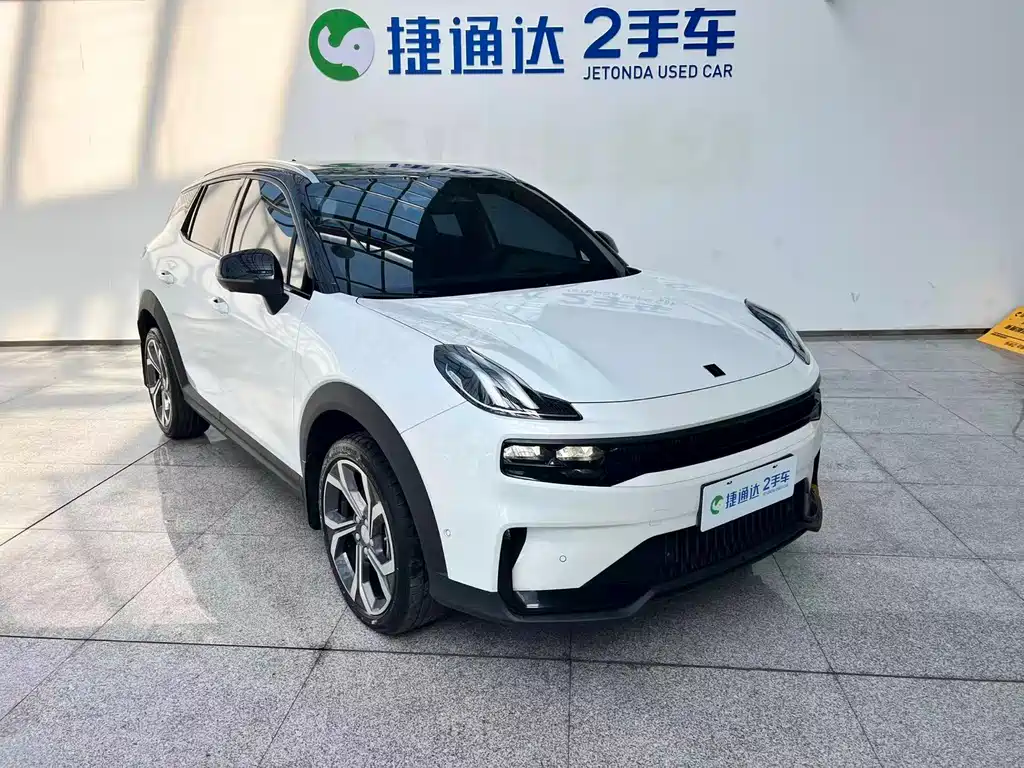 Lynk & Co 06 2023