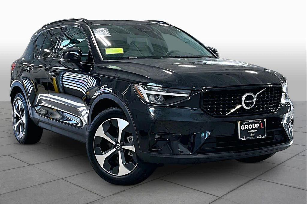 Volvo XC40 2024