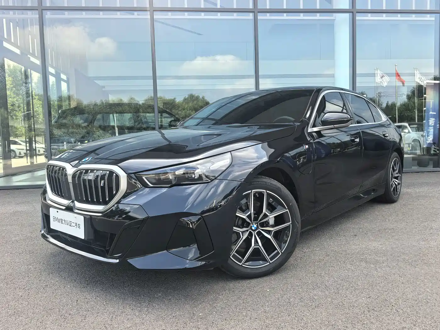 BMW i5 2025