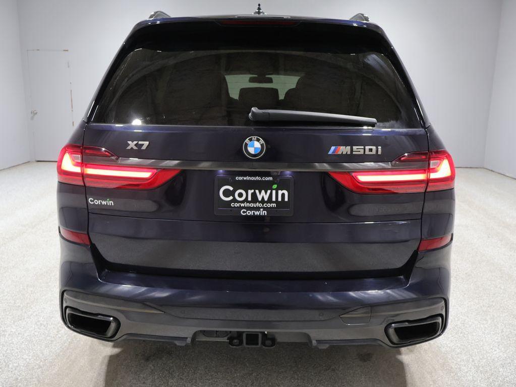 BMW X7 2021