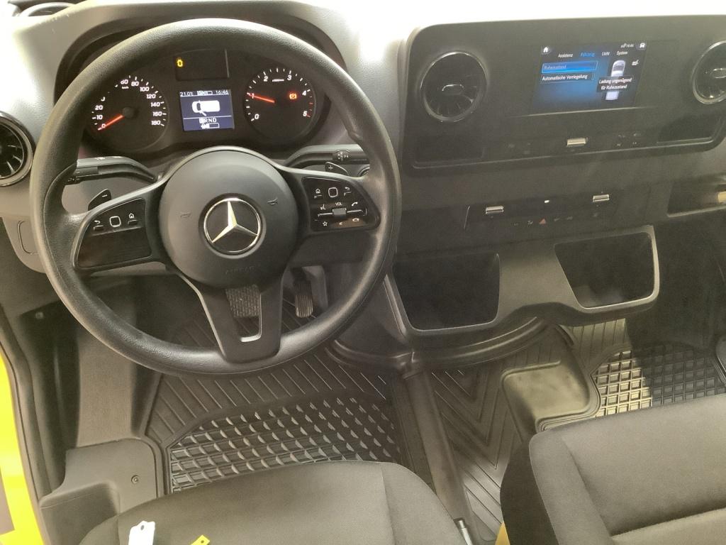Mercedes-Benz SPRINTER 2021