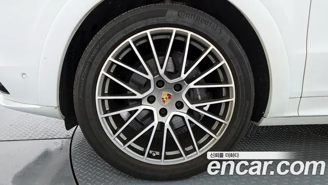 Porsche Cayenne 2023