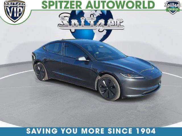 Tesla Model 3 2024