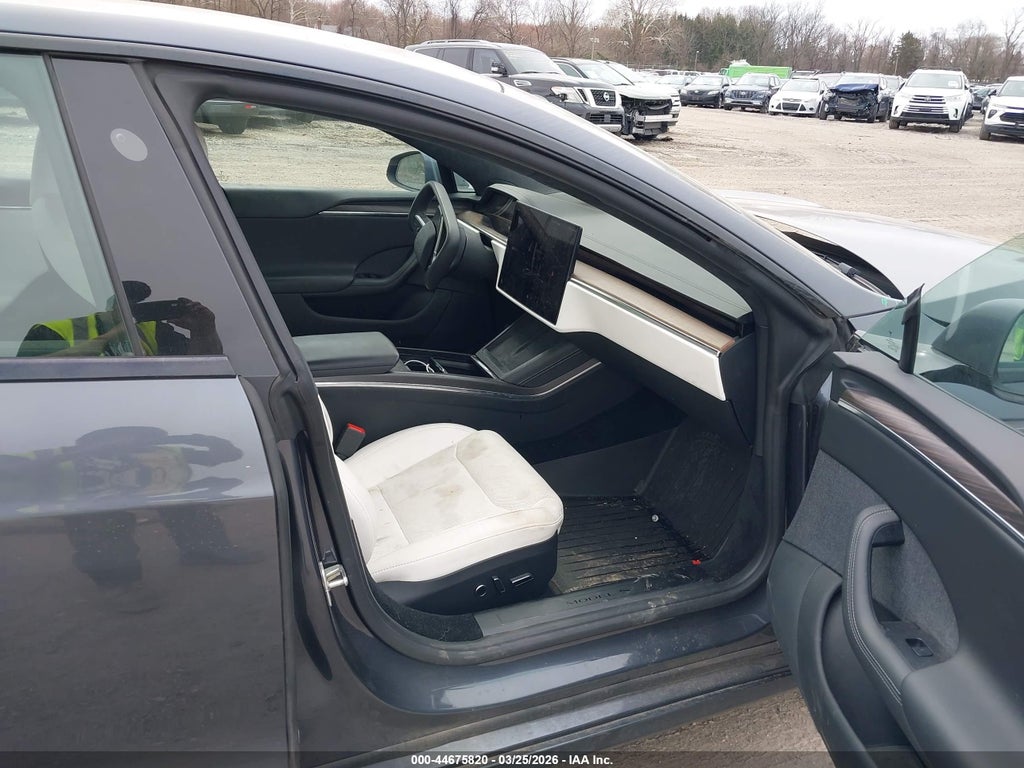 Tesla Model S 2021
