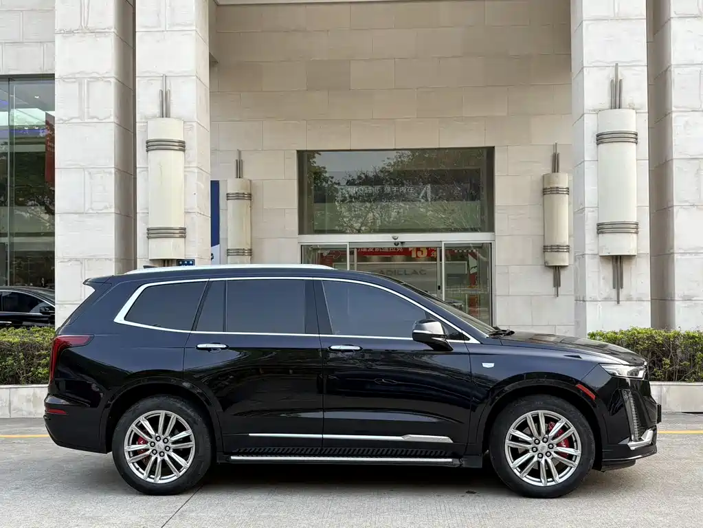 Cadillac XT6 2021