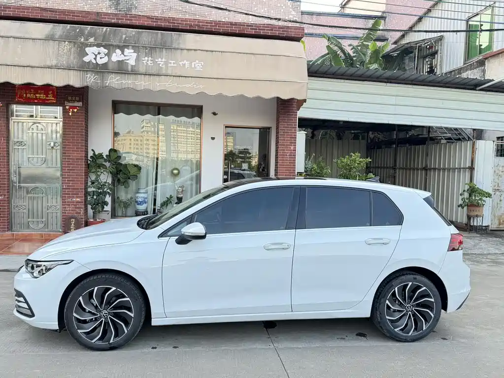 Volkswagen Golf 2020
